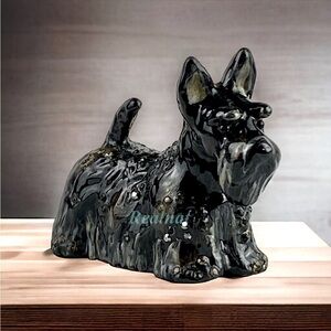 JAY STRONGWATER SEATED MINI SCOTTIE DOG FIGURINE LTD 204 of 500 SWAROVSKI
5064